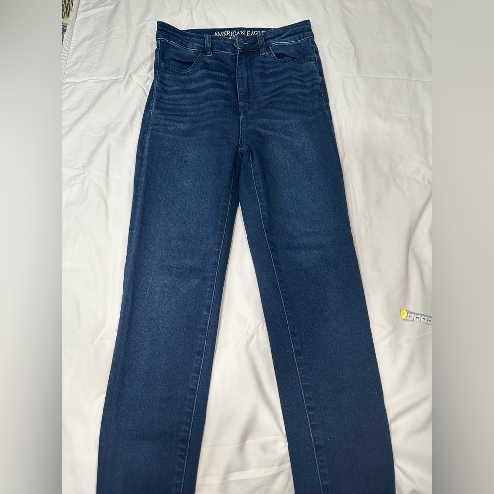 American Eagle, dark blue high waisted skinny jagging‘s size 2